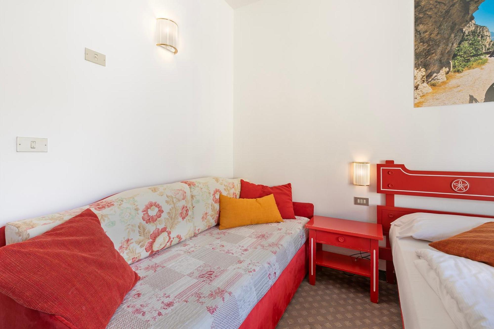 Bike & Wind Hotel Villa Maria Torbole Sul Garda Zewnętrze zdjęcie