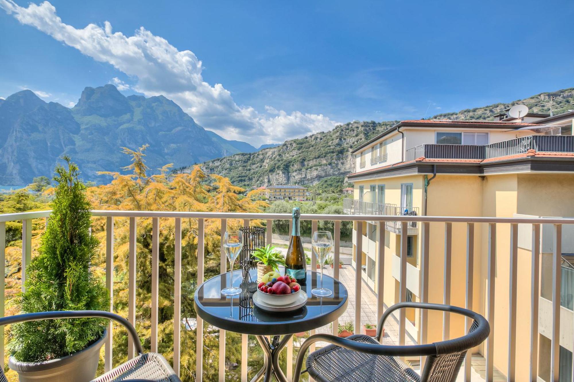 Bike & Wind Hotel Villa Maria Torbole Sul Garda Zewnętrze zdjęcie