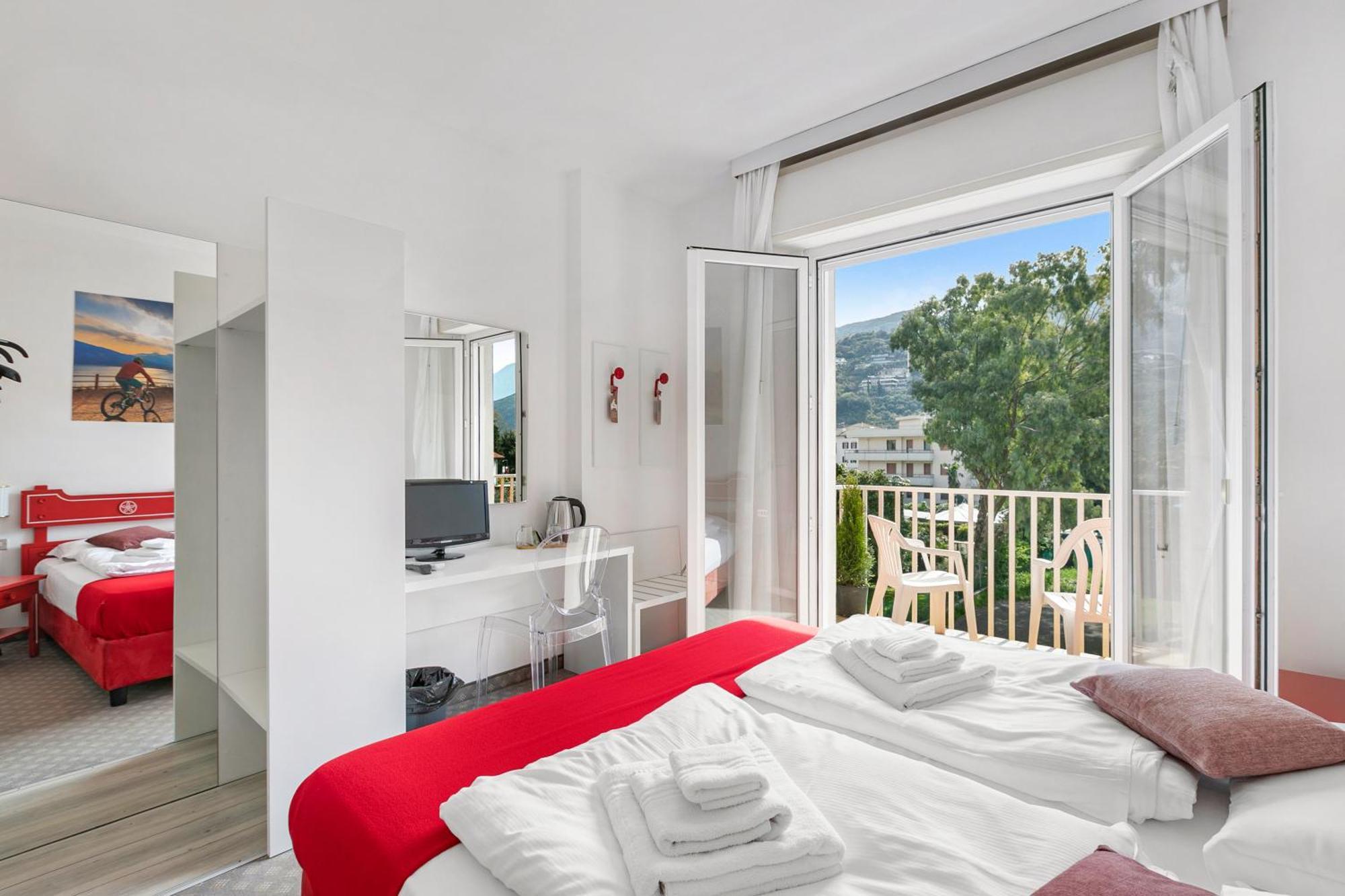 Bike & Wind Hotel Villa Maria Torbole Sul Garda Zewnętrze zdjęcie