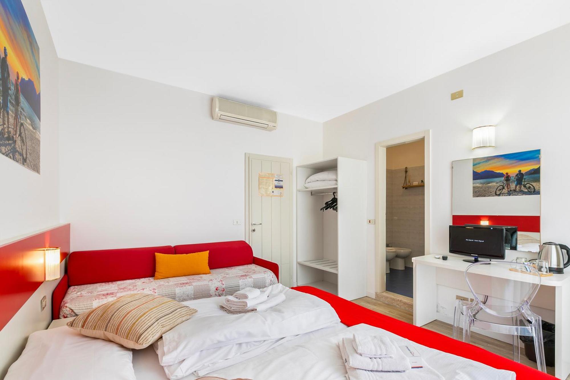 Bike & Wind Hotel Villa Maria Torbole Sul Garda Zewnętrze zdjęcie