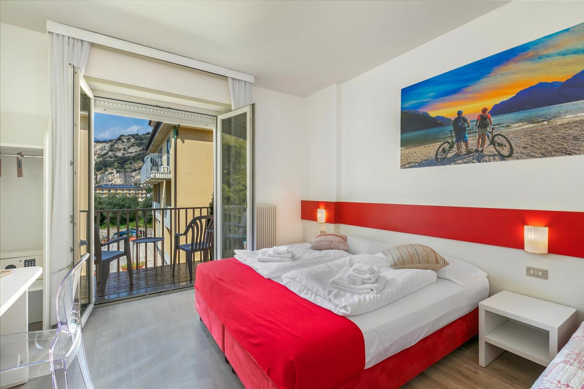 Bike & Wind Hotel Villa Maria Torbole Sul Garda Zewnętrze zdjęcie