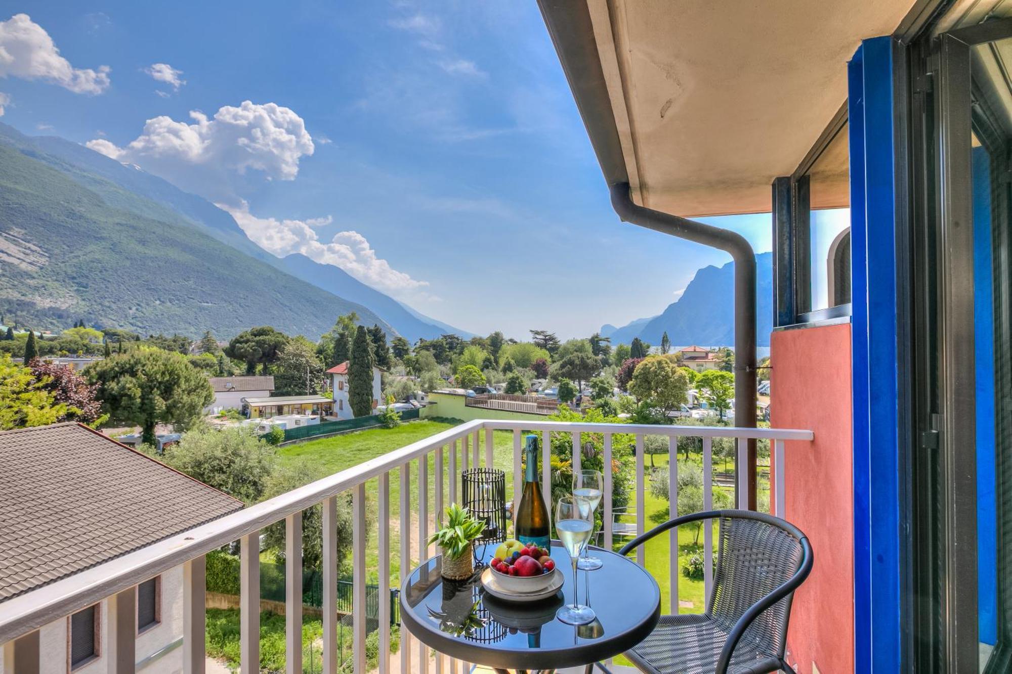 Bike & Wind Hotel Villa Maria Torbole Sul Garda Zewnętrze zdjęcie