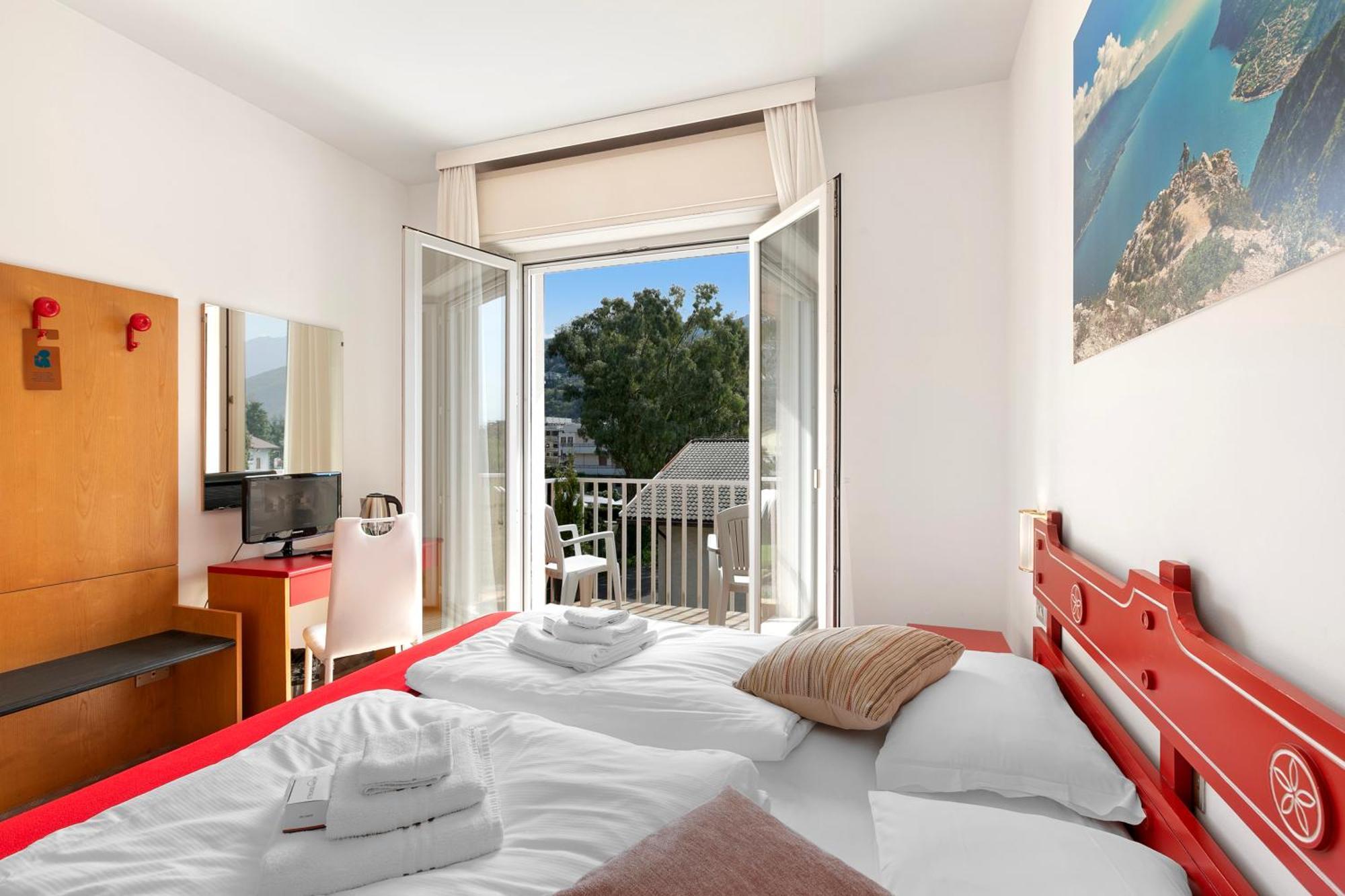 Bike & Wind Hotel Villa Maria Torbole Sul Garda Zewnętrze zdjęcie